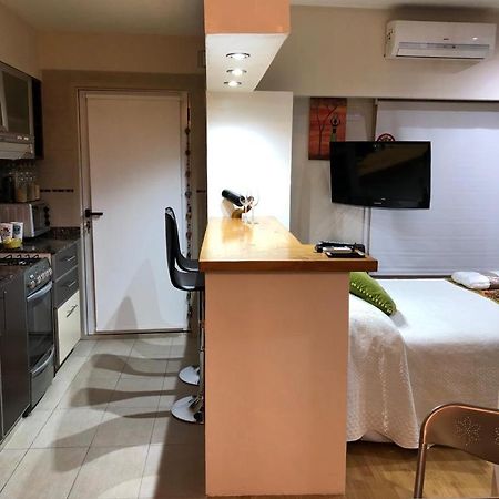 Monoambiente Amplio Hospital Italiano Almagro Appartement Buenos Aires Buitenkant foto